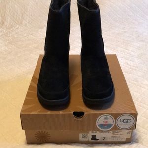 UGG W Michaela Black winter boots
